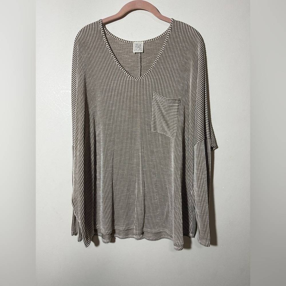 Nellie Mae Boutique Brown Ribbed Striped V-Neck Long Sleeve Top Size Medium